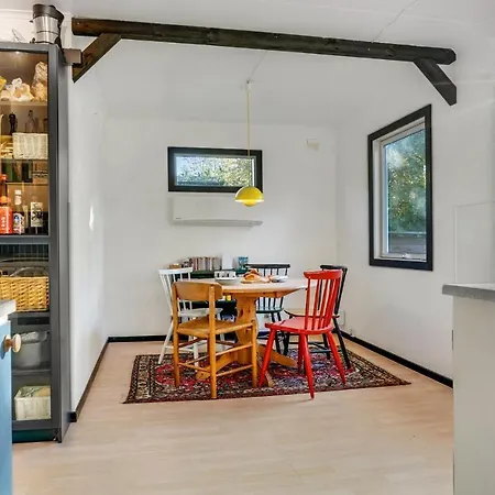 Prázdninový dům Amazing In Prst With Wifi And 2 Bedrooms 2