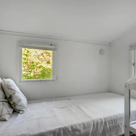 Prázdninový dům Amazing In Prst With Wifi And 2 Bedrooms 2 *